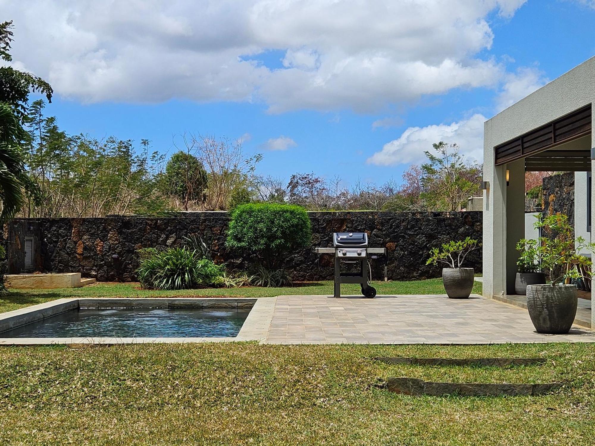 Royal Oasis Villa